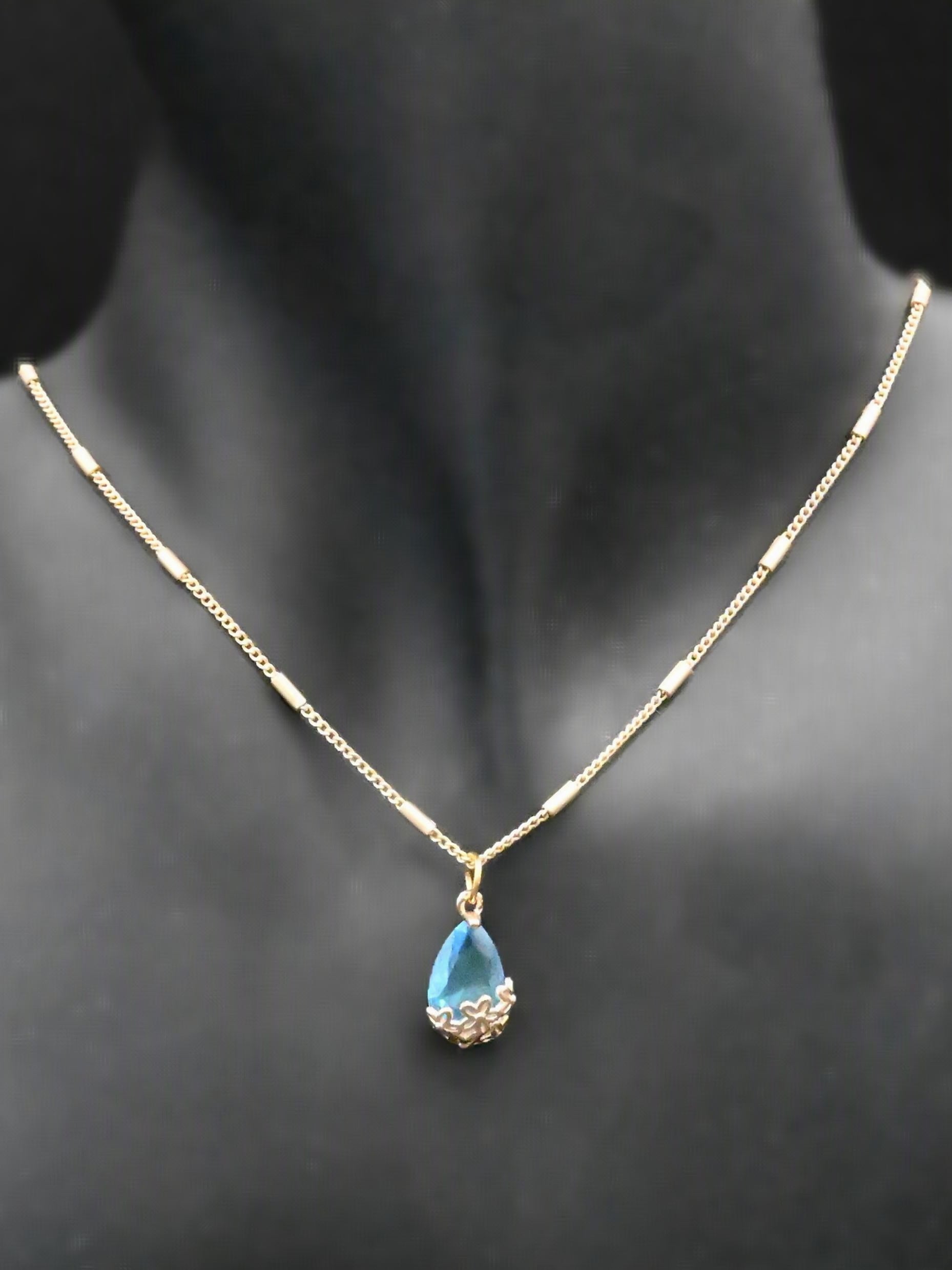 Flower Teardrop Necklace With Crystal Pendant For Women