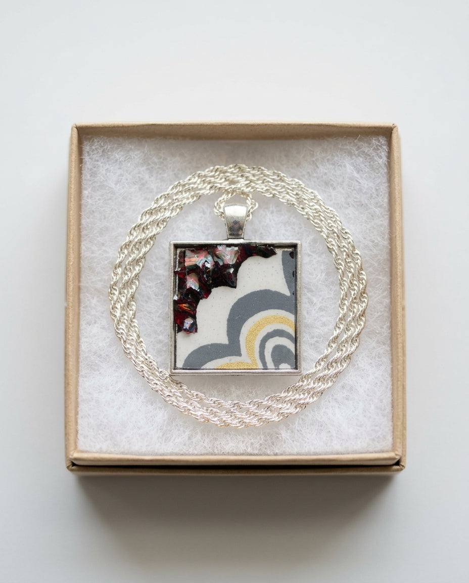 Pendant Necklace — Gift Ready Packaging | Generated by Modelize